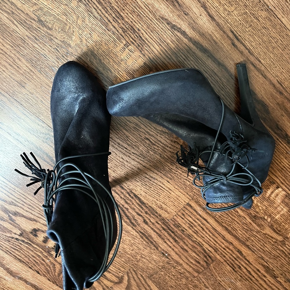 Bcbg booties